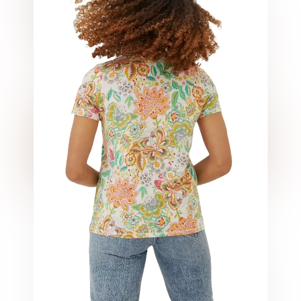 FAT FACE WOMEN'S SHORT SLEEVE MAGGIE V-NECK T-SHIRT IN MULTI FLORAL SIZE 16 - Picture 3 of 11
